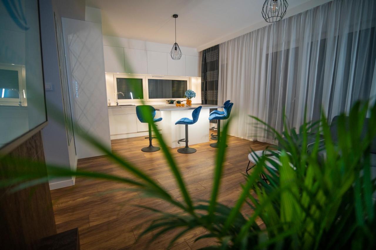 Apartament W Cieplicach Comfort Jelenia Gora Exterior photo